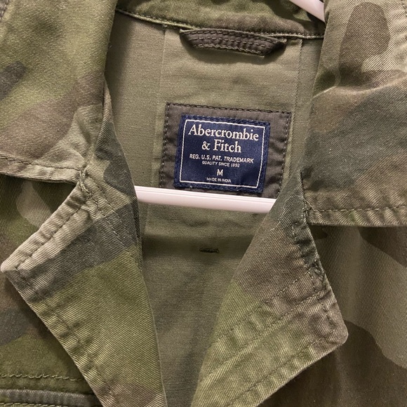 Abercrombie camo utility jacket - Picture 2 of 4